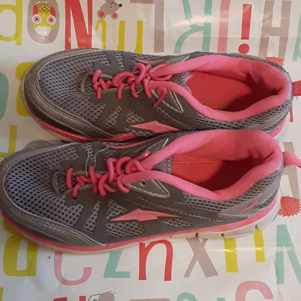 girl running kids shoes